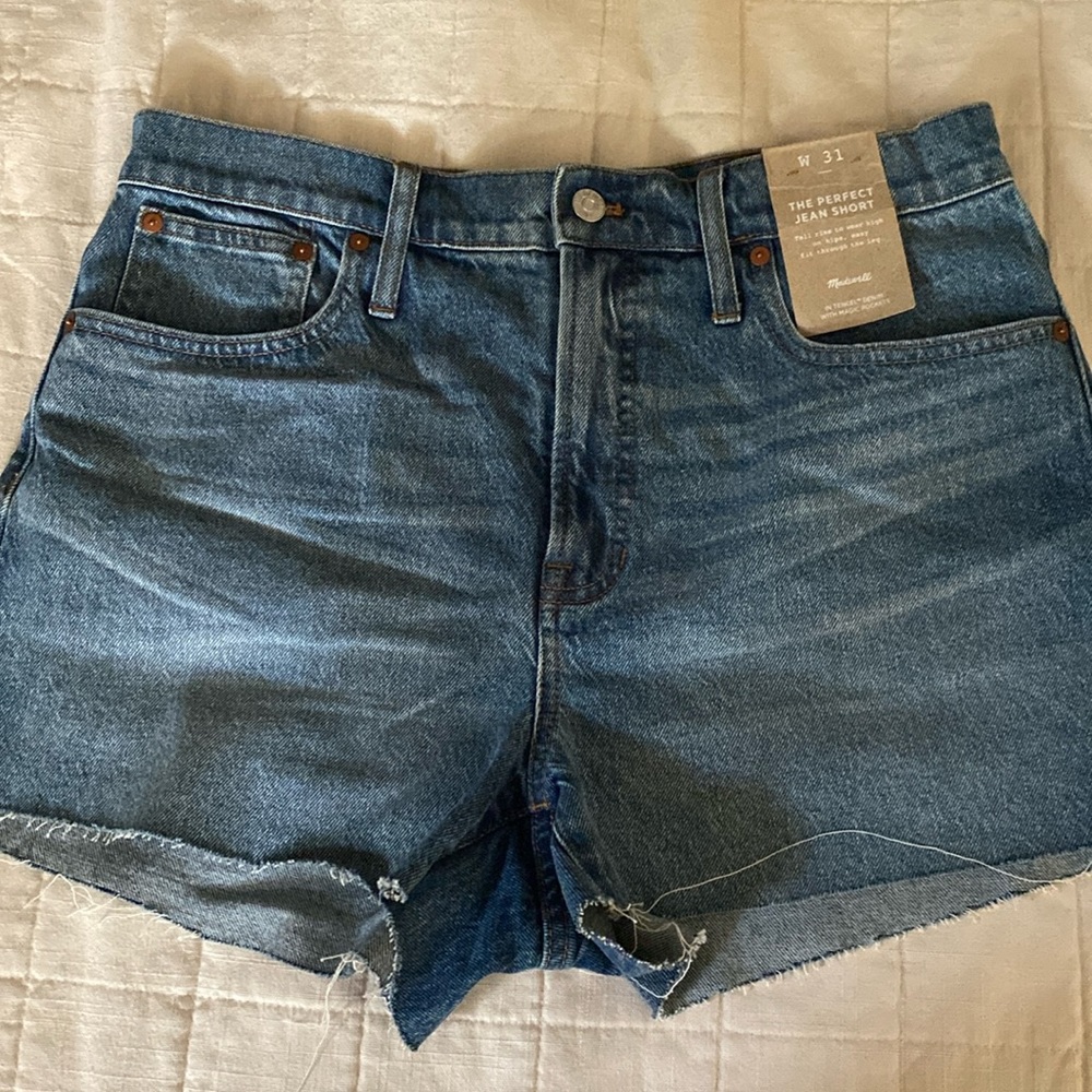 NWT Madewell The Perfect Jean Short. W 31